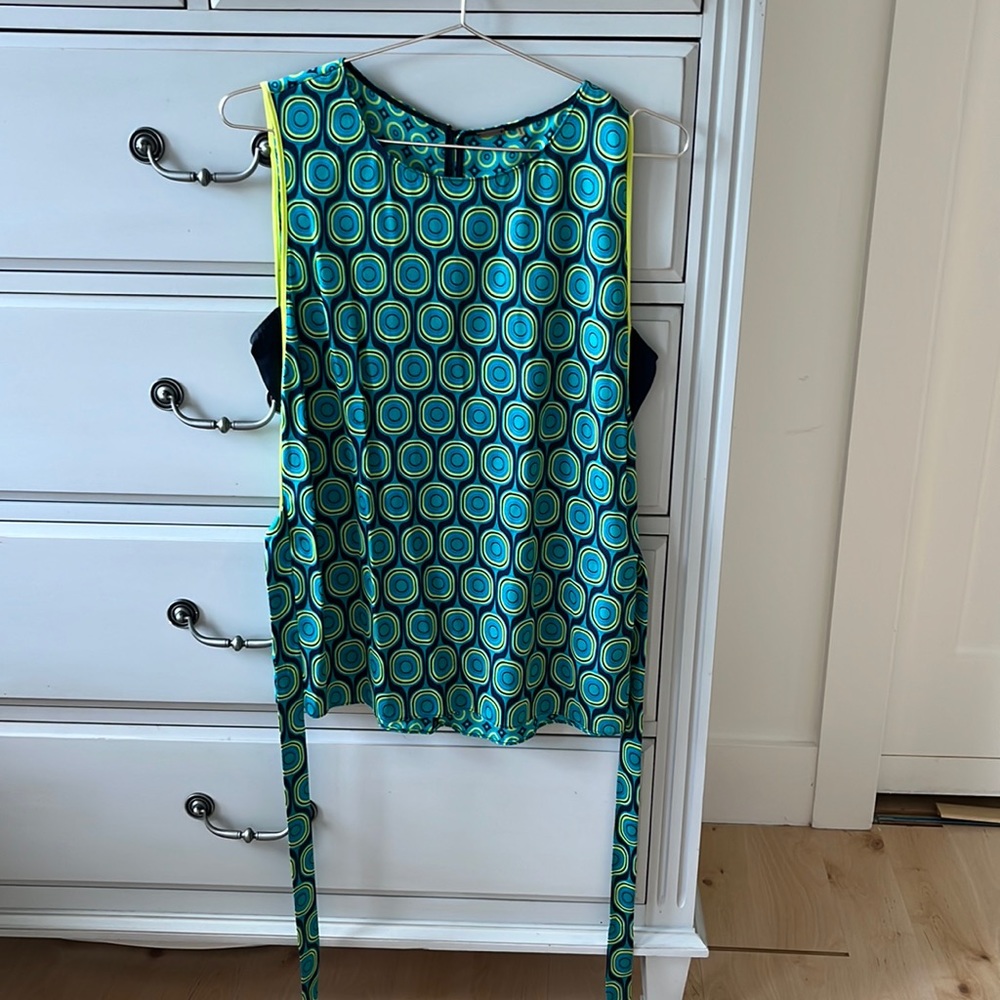 Sleeveless silk top by Elie Tahari